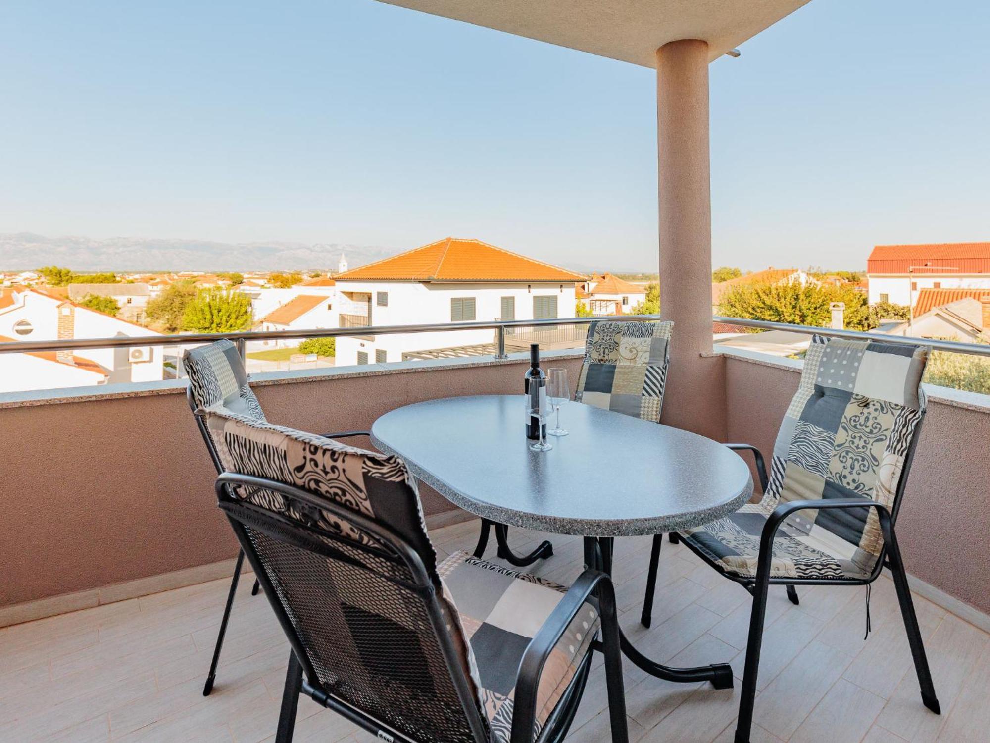Apartment Mlasina-3 By Interhome Nin Exterior foto